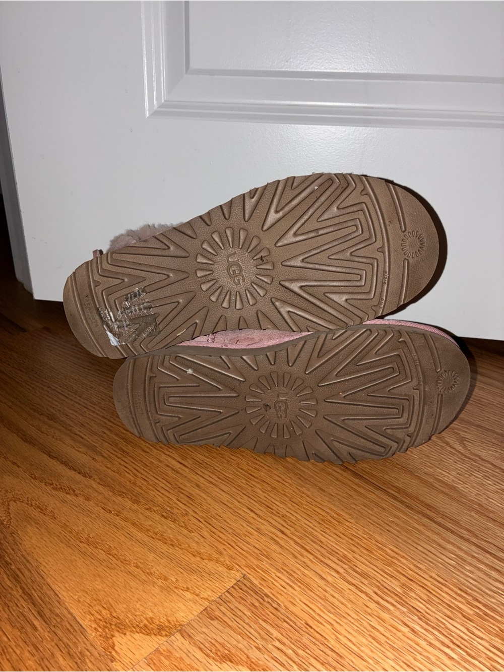 Ugg Boots Women’s Mini Bailey Bow Size 6 - Picture 7 of 8